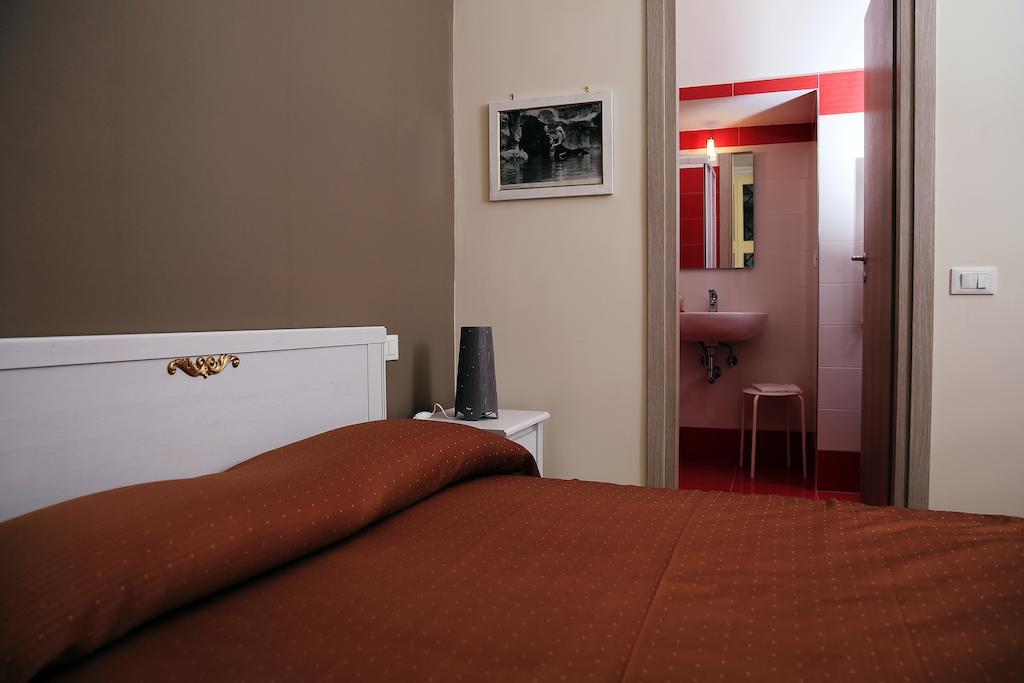 Hotel 74 Crescenzio House Rom Zimmer foto